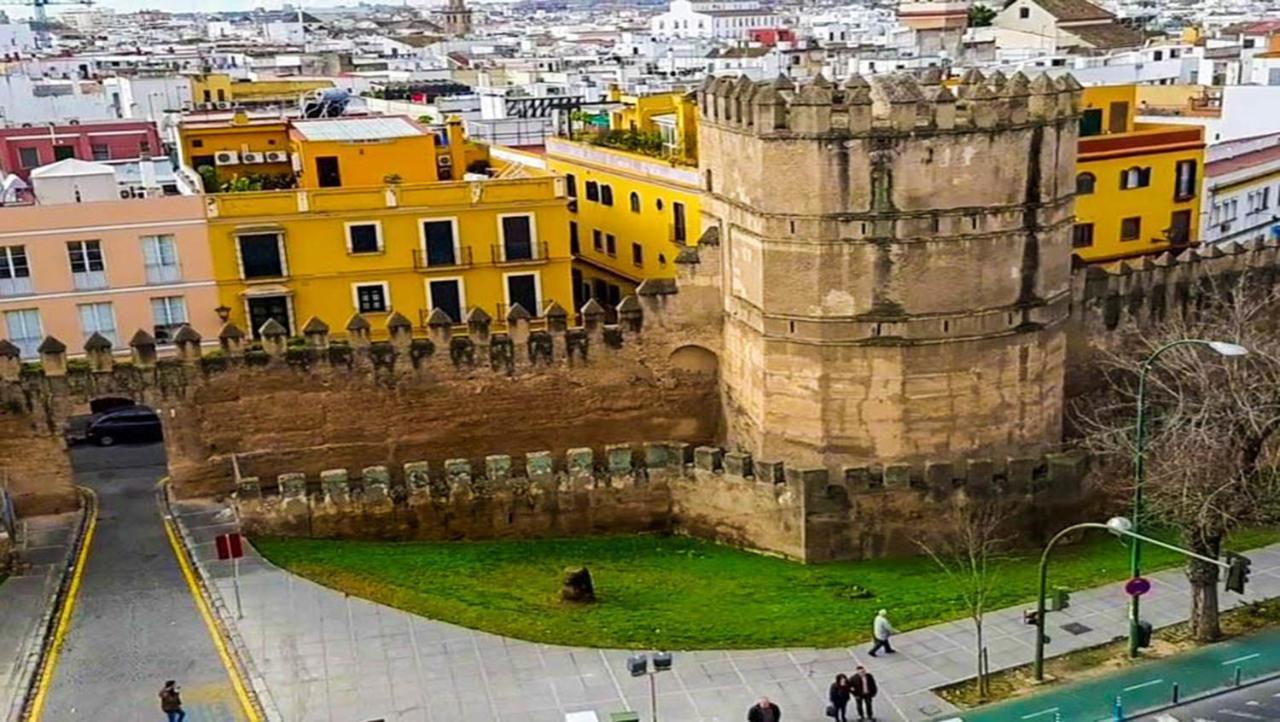 Macarena Muralla Encantada Apartment Seville Luaran gambar
