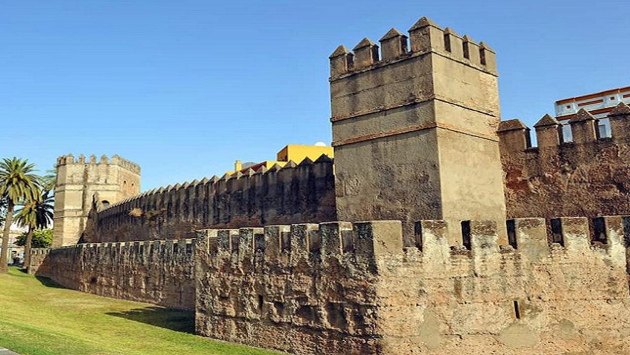 Macarena Muralla Encantada Apartment Seville Luaran gambar