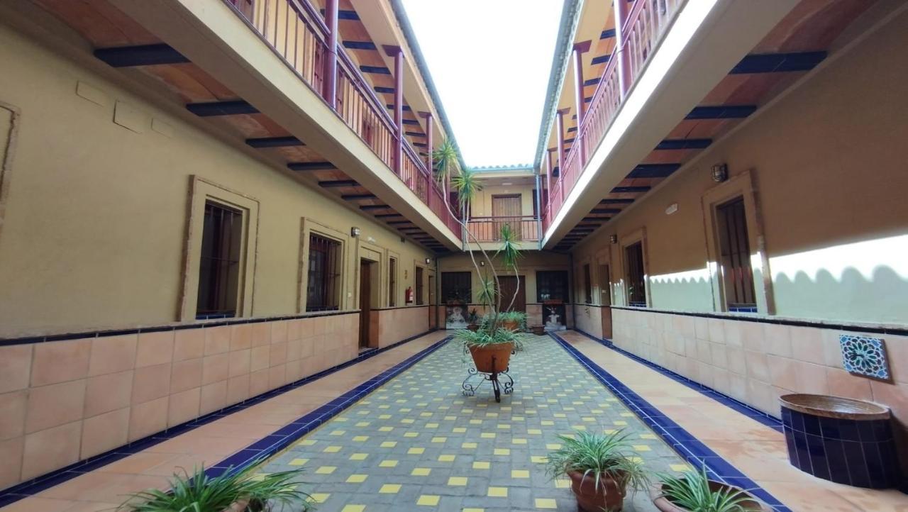 Macarena Muralla Encantada Apartment Seville Luaran gambar